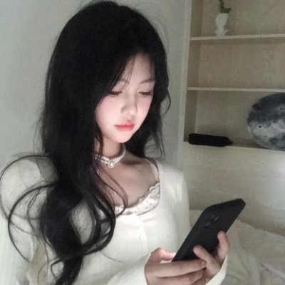红妆问佳人